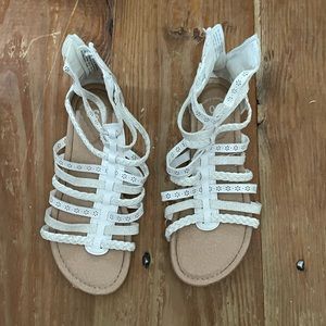 So size 4 Gladiator sandals